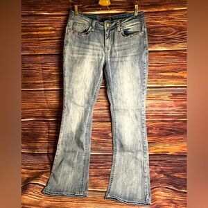 Shyanne Flare/ Bellbottoms Jeans. Size 30 Regular.